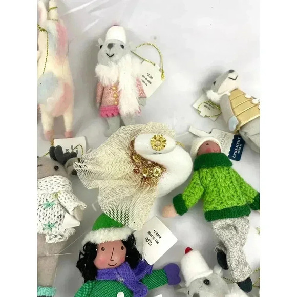 Lot of 27 Plush Dressed Animals Christmas Fabric Ornaments Train Llama Bear - Picture 6 of 16